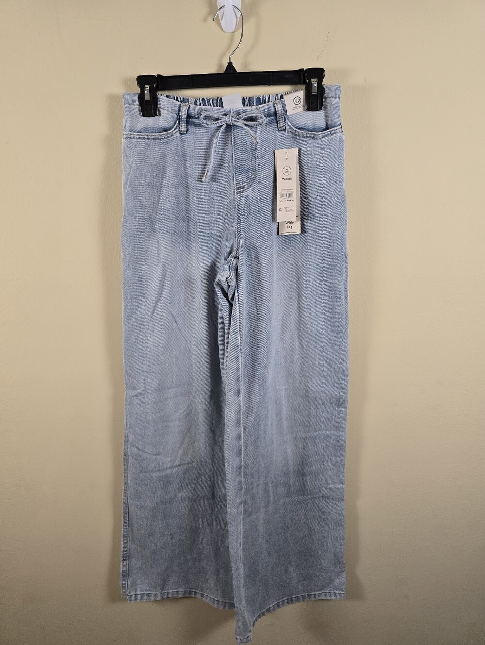 No Boundaries Women’s Mini Waist Wide Leg Pants Size XS Light Wash 31" Inseam